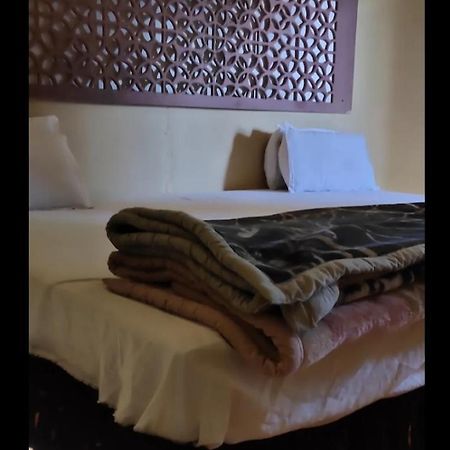 Hotel Malhotra Palace Ujjain Buitenkant foto